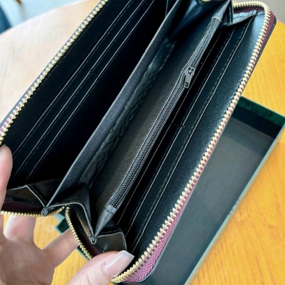 Vintage Embossed Floral Long Wallet For  Elegant Leather Carved Flower - Picture 4 of 6